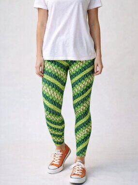 LuLaRoe Disney Collection Kermit TC Leggings Muppets